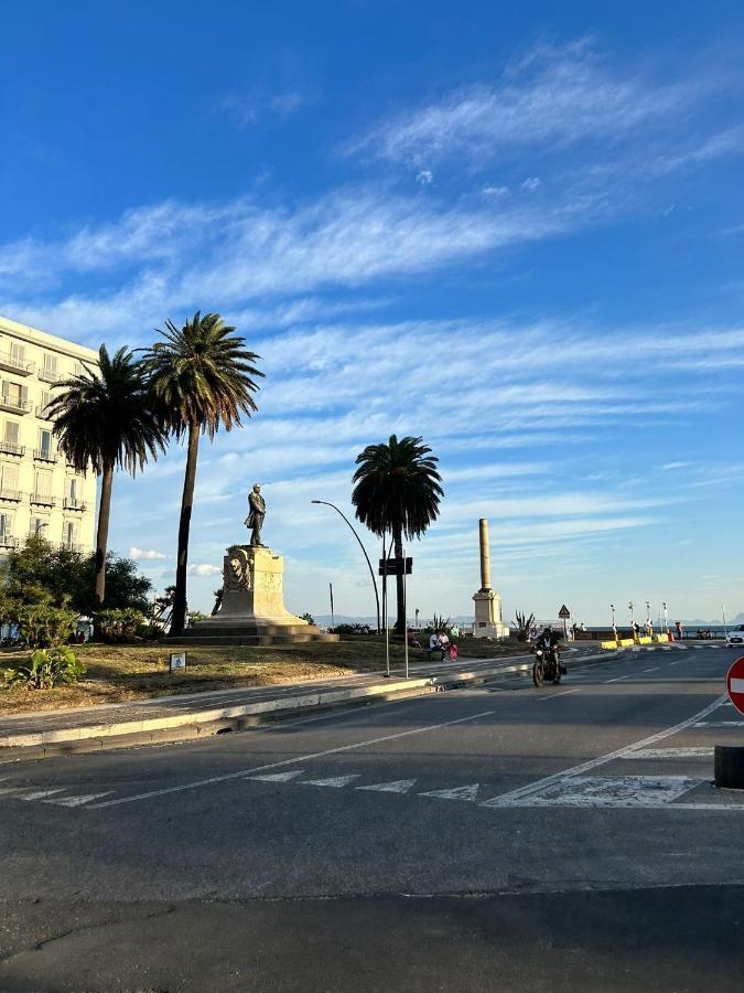 Martiri Boutique Apartment Napoli Bagian luar foto