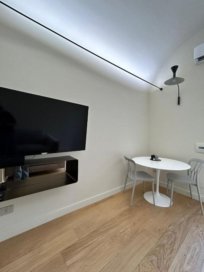 Martiri Boutique Apartment Napoli Bagian luar foto