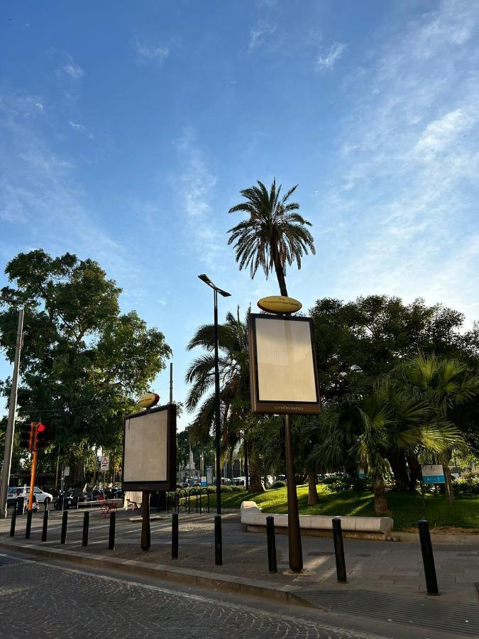 Martiri Boutique Apartment Napoli Bagian luar foto